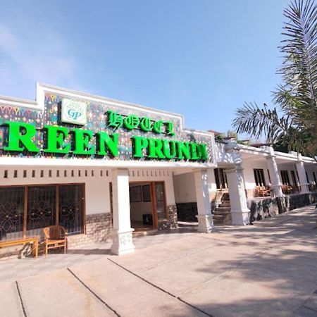 Hotel Green Prundi Labuan Bajo Exterior foto