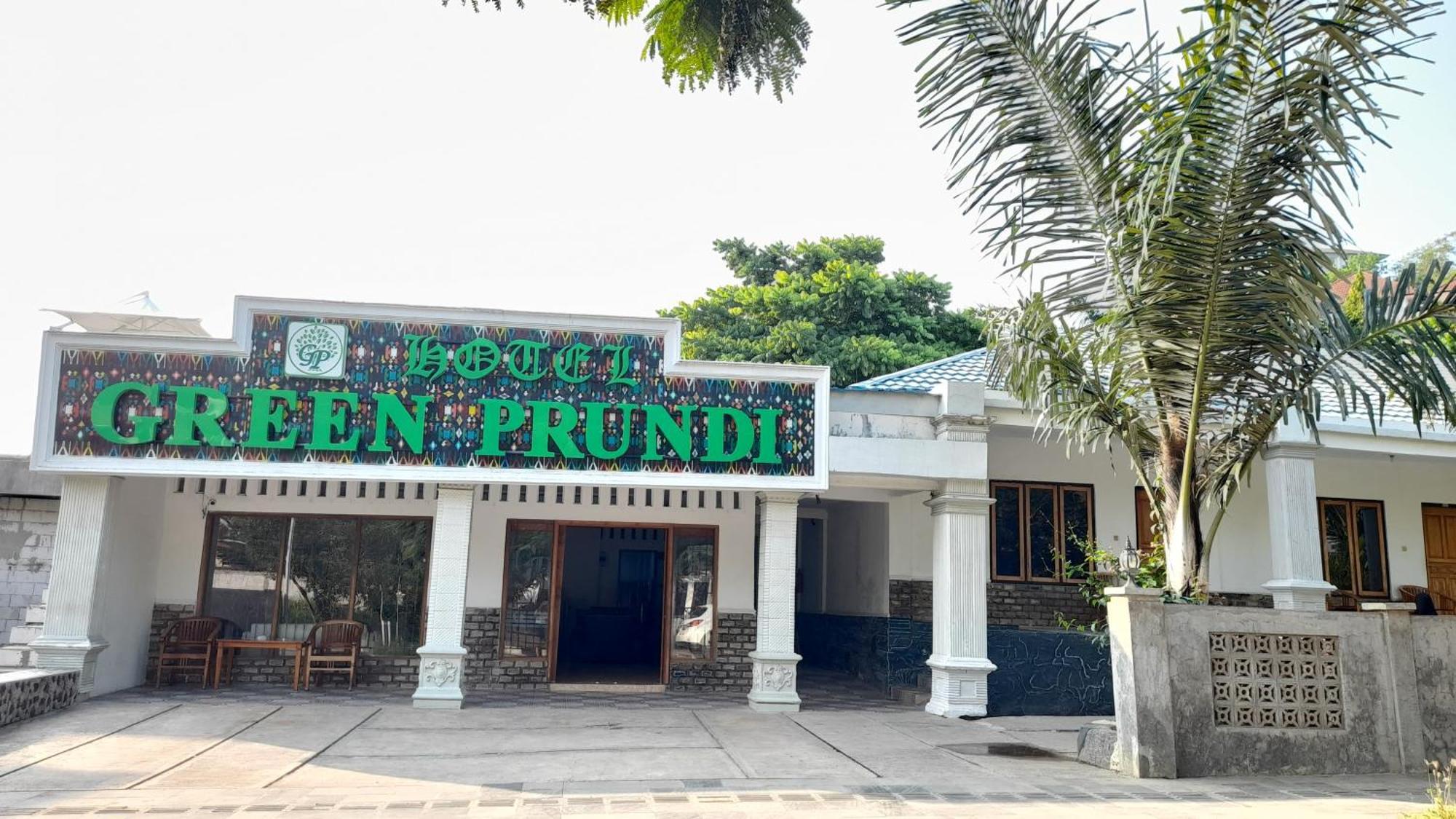 Hotel Green Prundi Labuan Bajo Exterior foto